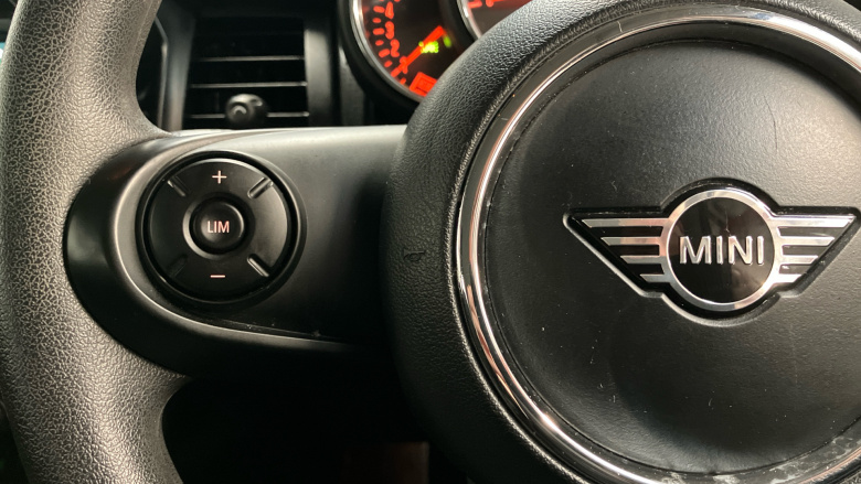 MINI Hatchback 1.5 Cooper Classic II 3dr Petrol Hatchback